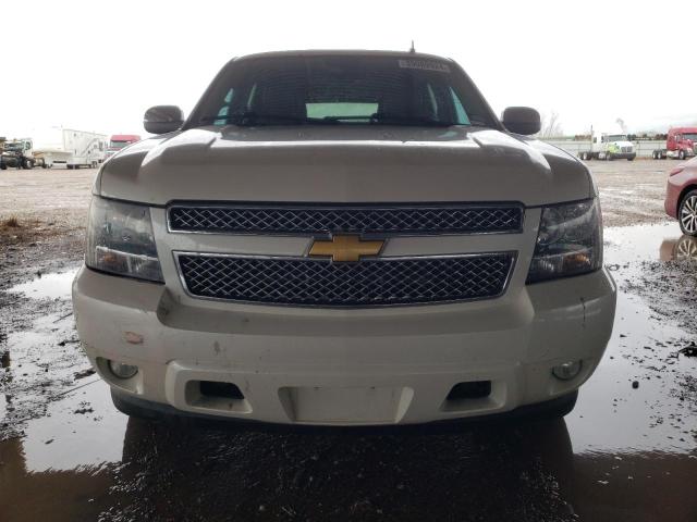 Photo 4 VIN: 1GNSCCE02DR375441 - CHEVROLET TAHOE 