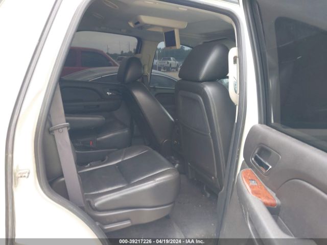 Photo 7 VIN: 1GNSCCE03BR360931 - CHEVROLET TAHOE 