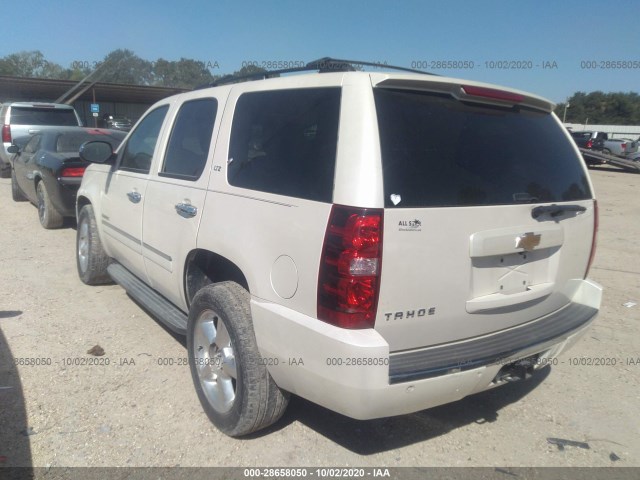 Photo 2 VIN: 1GNSCCE04DR120628 - CHEVROLET TAHOE 