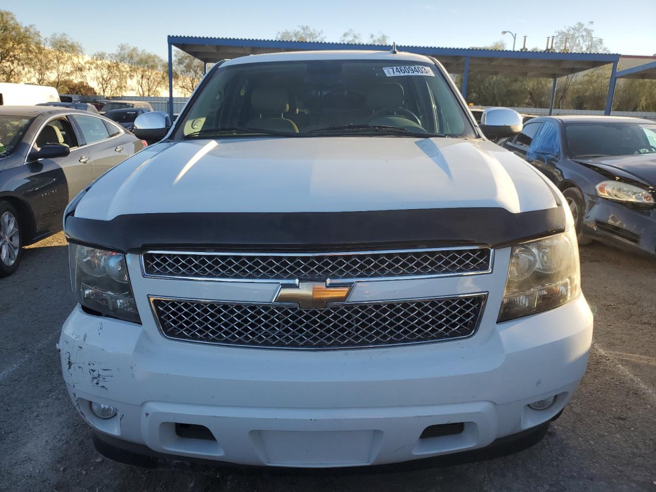 Photo 4 VIN: 1GNSCCE05BR100188 - CHEVROLET TAHOE 