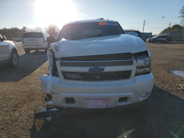 Photo 4 VIN: 1GNSCCE05BR287397 - CHEVROLET TAHOE 