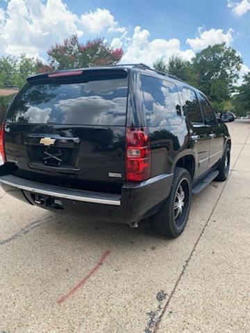 Photo 2 VIN: 1GNSCCE05BR377651 - CHEVROLET TAHOE C150 