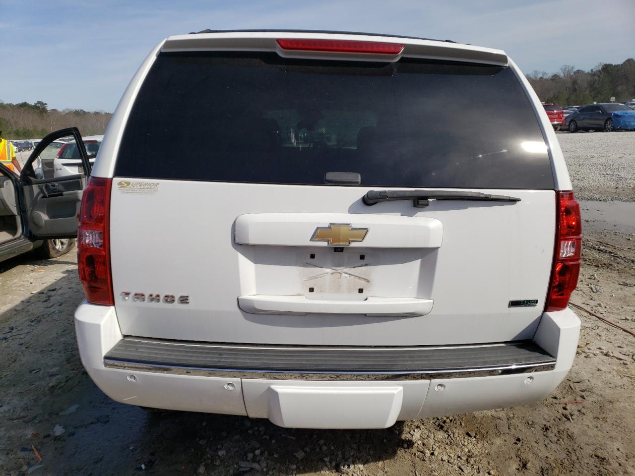 Photo 5 VIN: 1GNSCCE06BR380736 - CHEVROLET TAHOE 