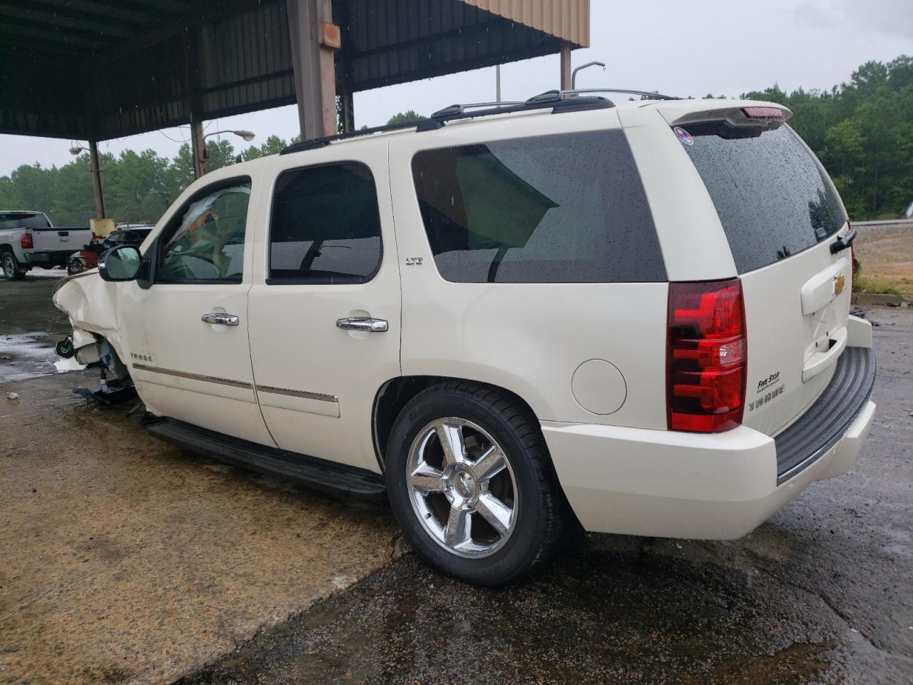 Photo 1 VIN: 1GNSCCE06ER121412 - CHEVROLET TAHOE 