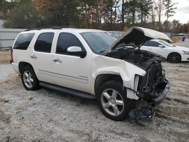 Photo 3 VIN: 1GNSCCE08DR379218 - CHEVROLET TAHOE 