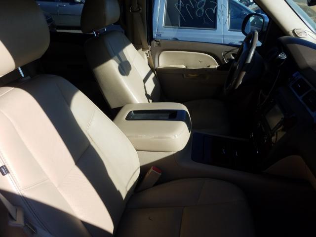 Photo 4 VIN: 1GNSCCE09DR188326 - CHEVROLET TAHOE C150 