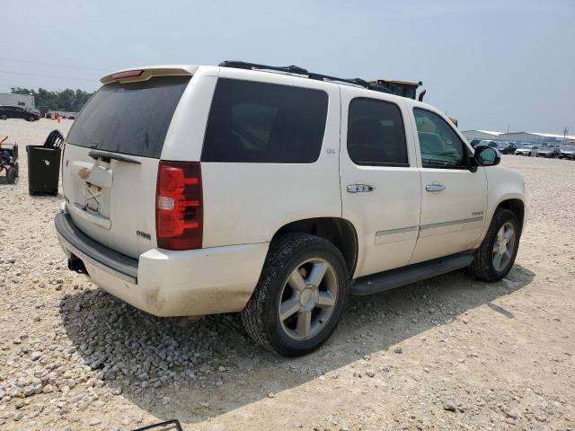 Photo 2 VIN: 1GNSCCE0XBR382716 - CHEVROLET TAHOE 