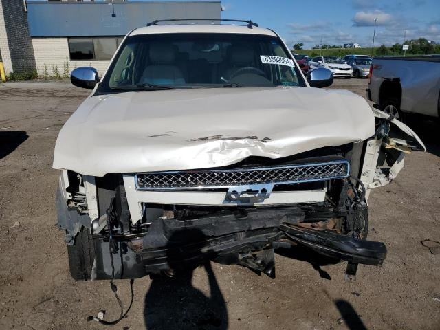 Photo 4 VIN: 1GNSCCE0XDR169185 - CHEVROLET TAHOE 