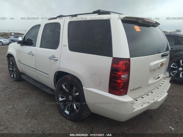 Photo 2 VIN: 1GNSCCE0XDR247903 - CHEVROLET TAHOE 