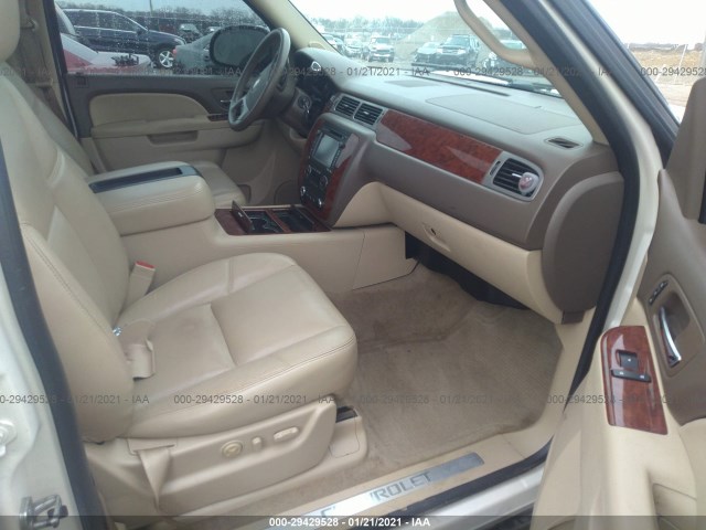 Photo 4 VIN: 1GNSCCE0XDR247903 - CHEVROLET TAHOE 