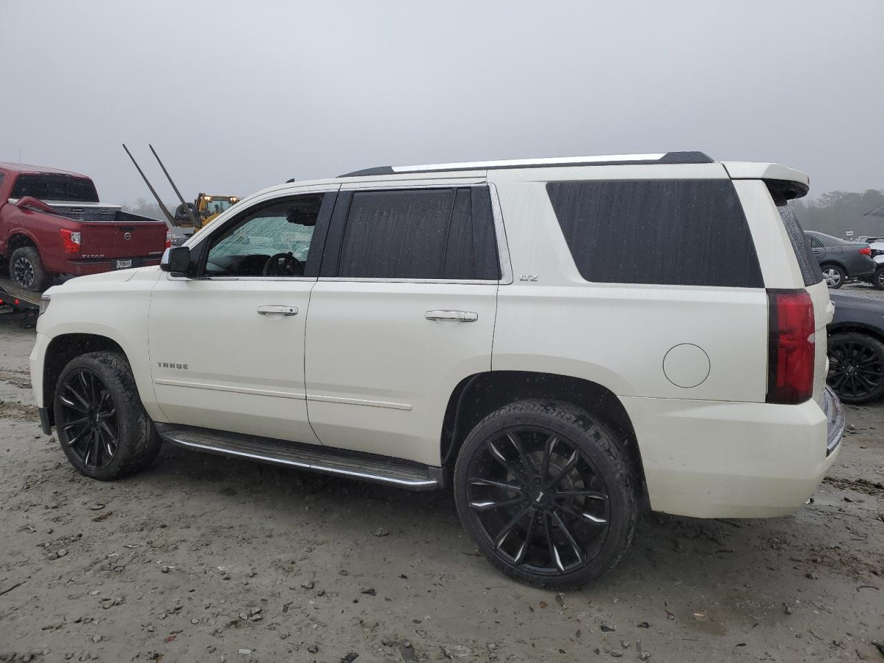 Photo 1 VIN: 1GNSCCKC0FR101740 - CHEVROLET TAHOE 