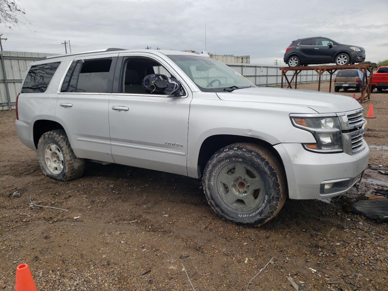 Photo 3 VIN: 1GNSCCKC0HR147460 - CHEVROLET TAHOE 