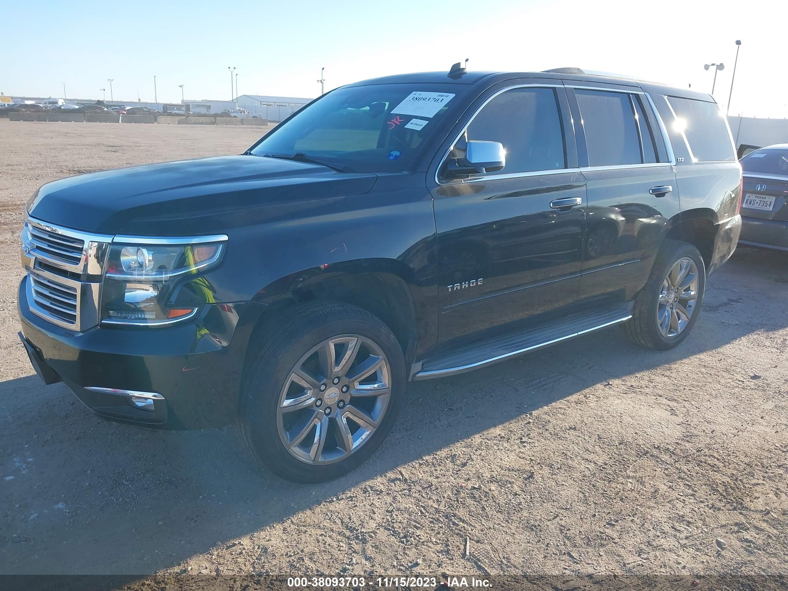 Photo 1 VIN: 1GNSCCKC3FR102218 - CHEVROLET TAHOE 