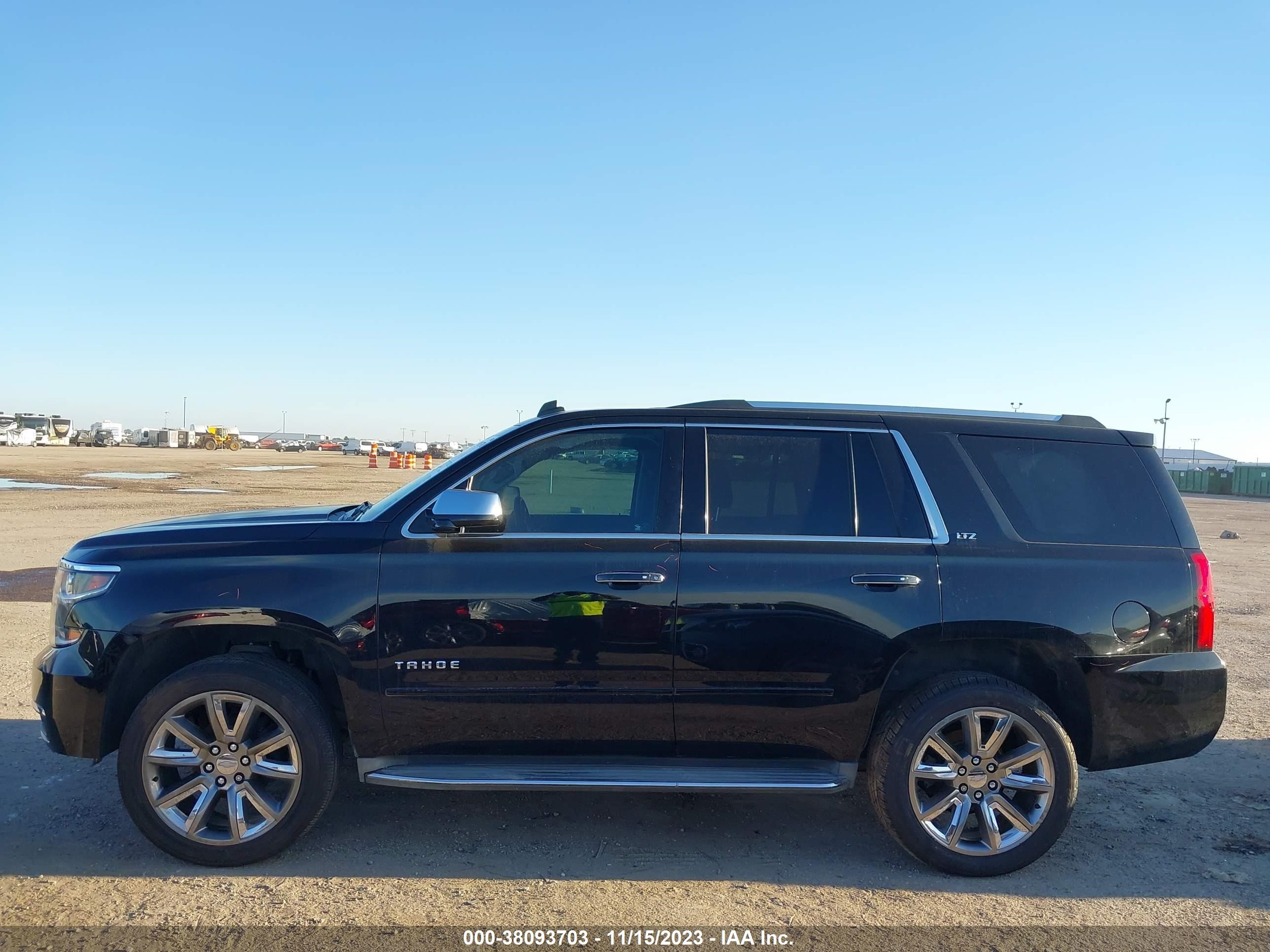 Photo 13 VIN: 1GNSCCKC3FR102218 - CHEVROLET TAHOE 