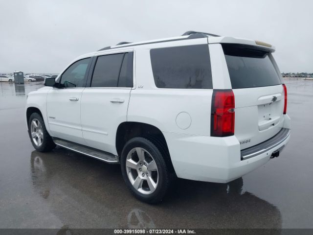 Photo 2 VIN: 1GNSCCKC3GR355895 - CHEVROLET TAHOE 