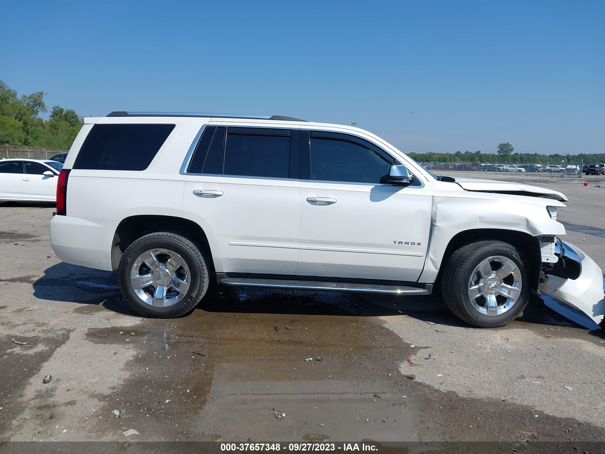 Photo 12 VIN: 1GNSCCKC5HR229538 - CHEVROLET TAHOE 