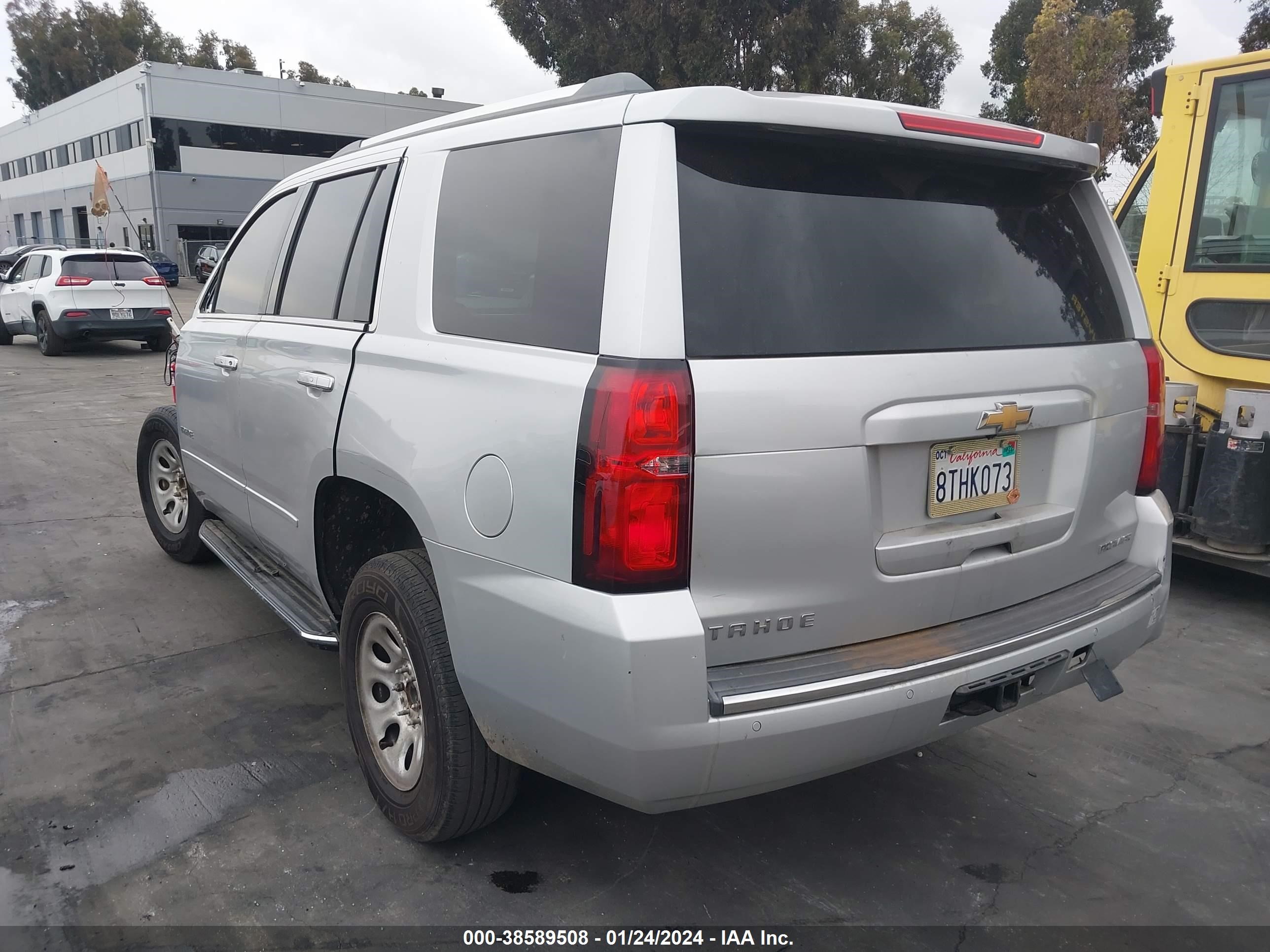 Photo 2 VIN: 1GNSCCKC7KR178311 - CHEVROLET TAHOE 