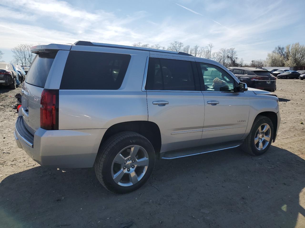 Photo 2 VIN: 1GNSCCKC8HR114349 - CHEVROLET TAHOE 