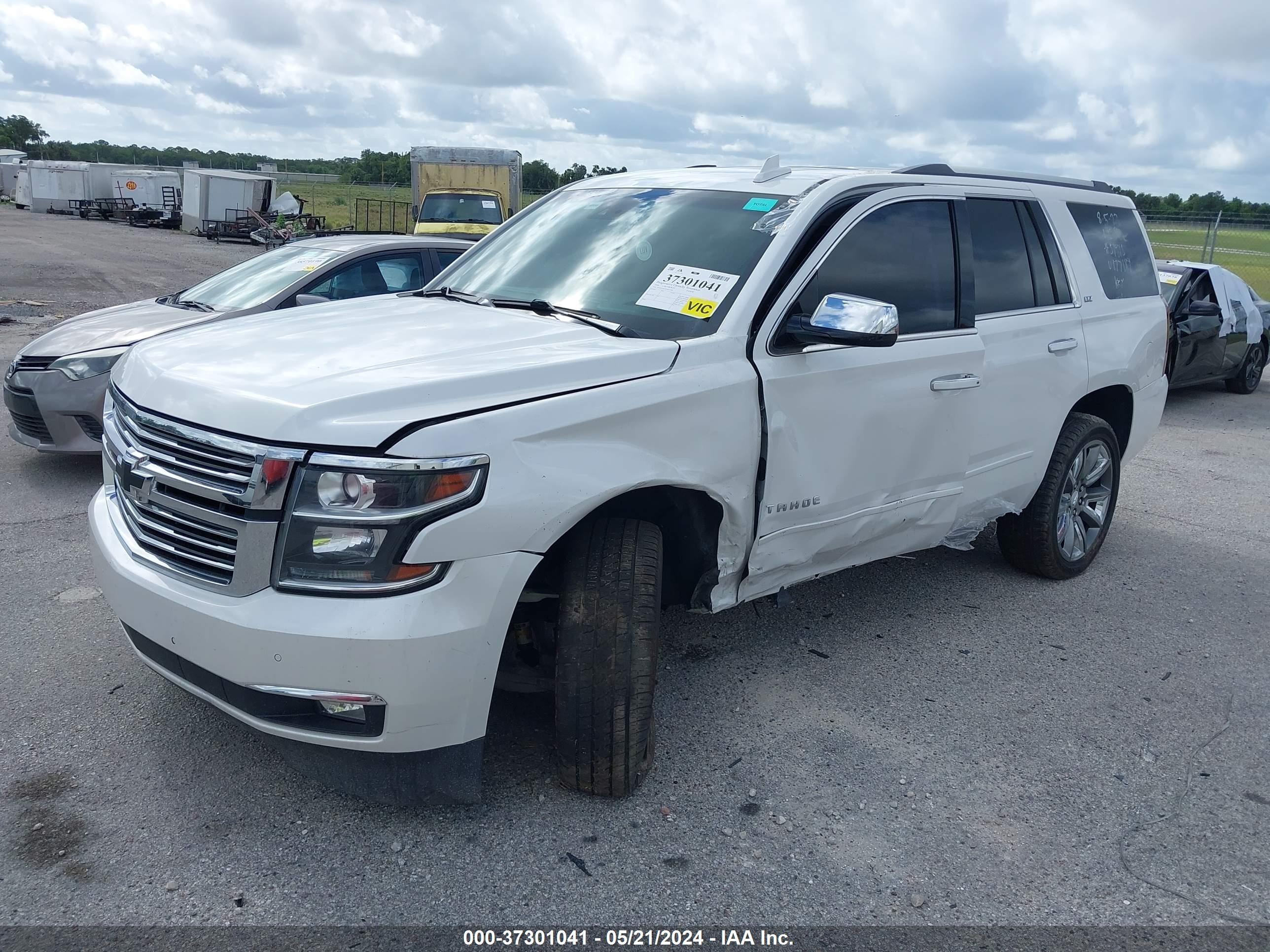 Photo 1 VIN: 1GNSCCKCXGR177189 - CHEVROLET TAHOE 