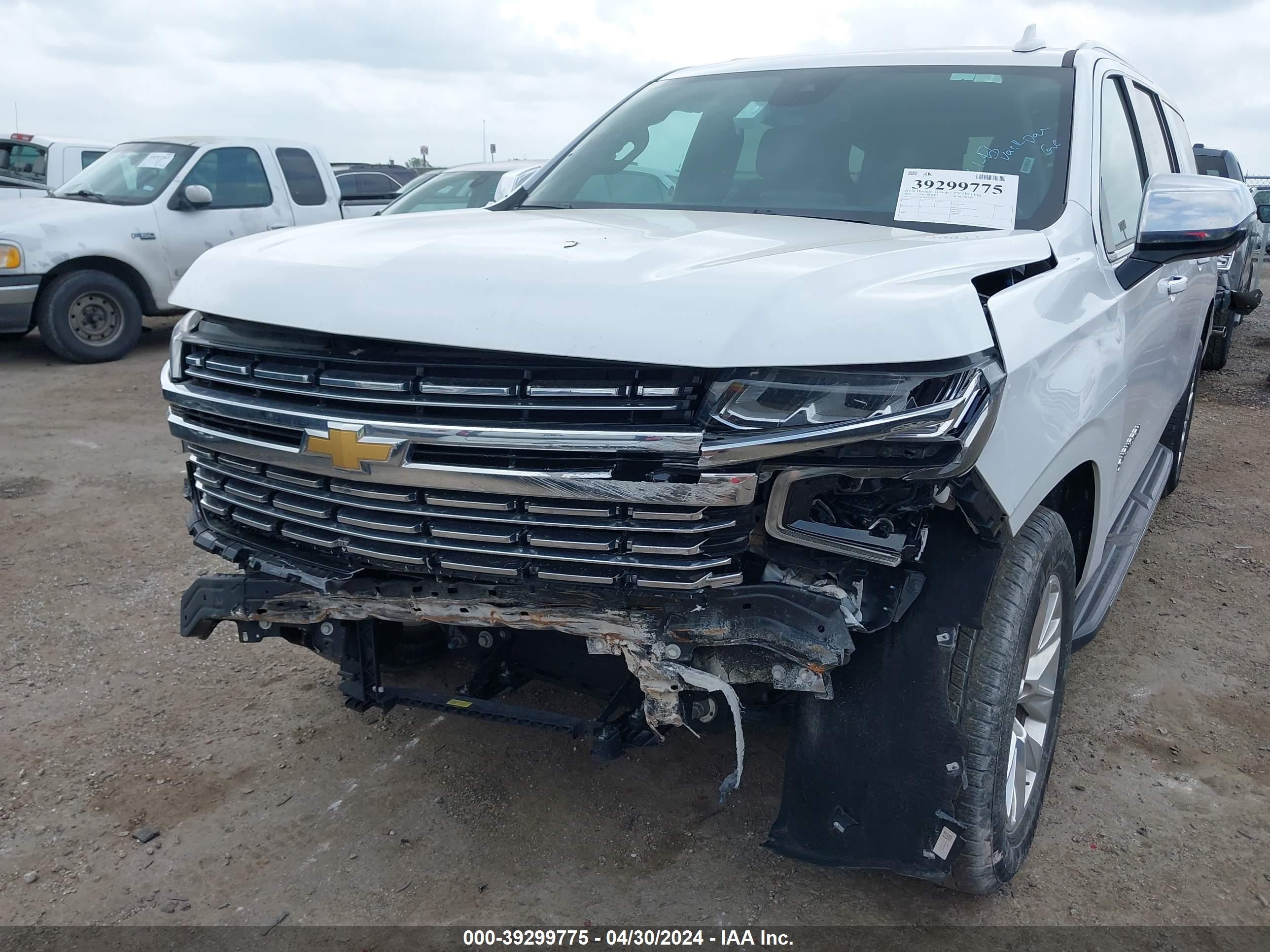 Photo 5 VIN: 1GNSCFKD7PR139526 - CHEVROLET SUBURBAN 