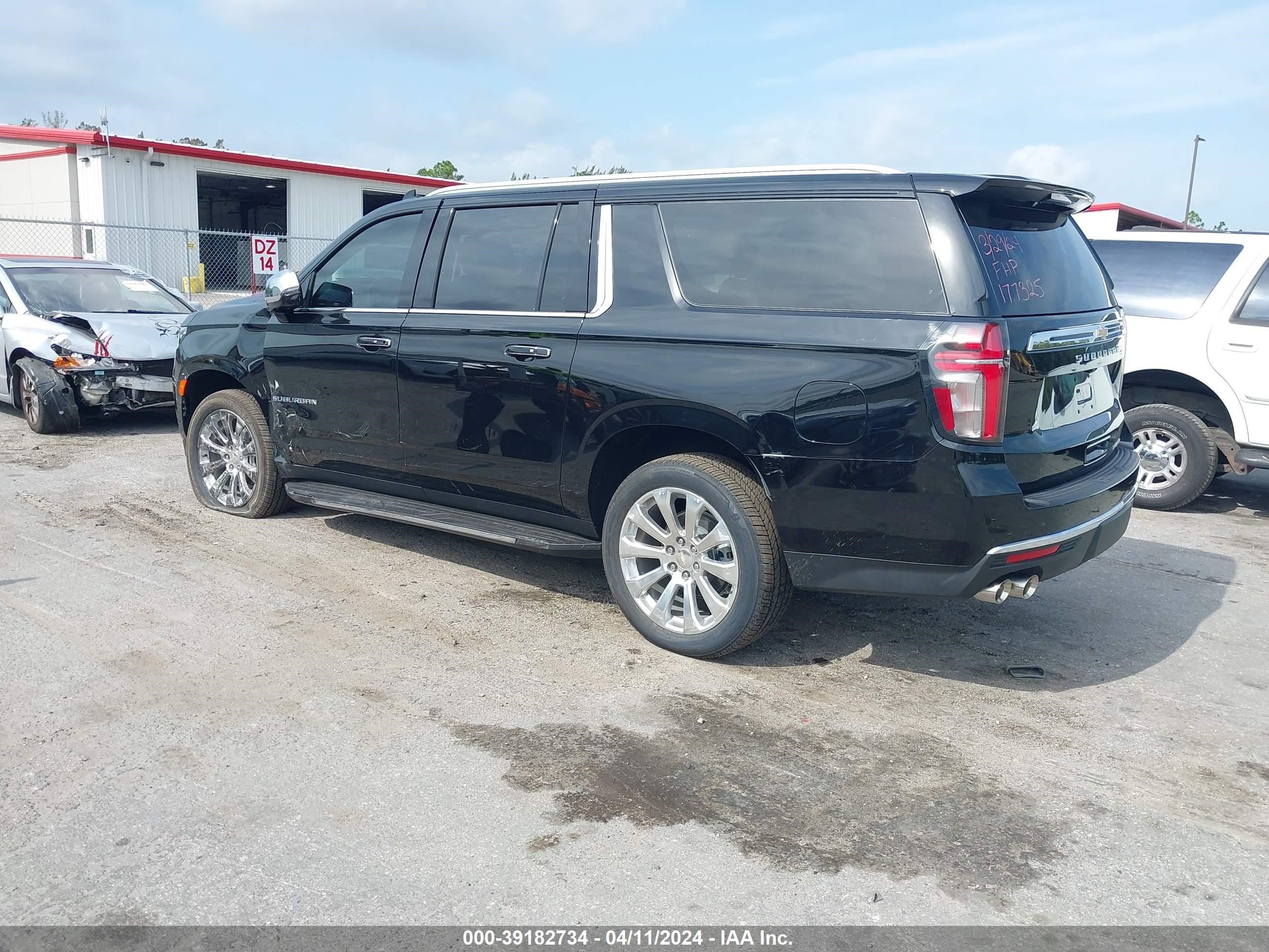 Photo 2 VIN: 1GNSCFKD7RR177325 - CHEVROLET SUBURBAN 