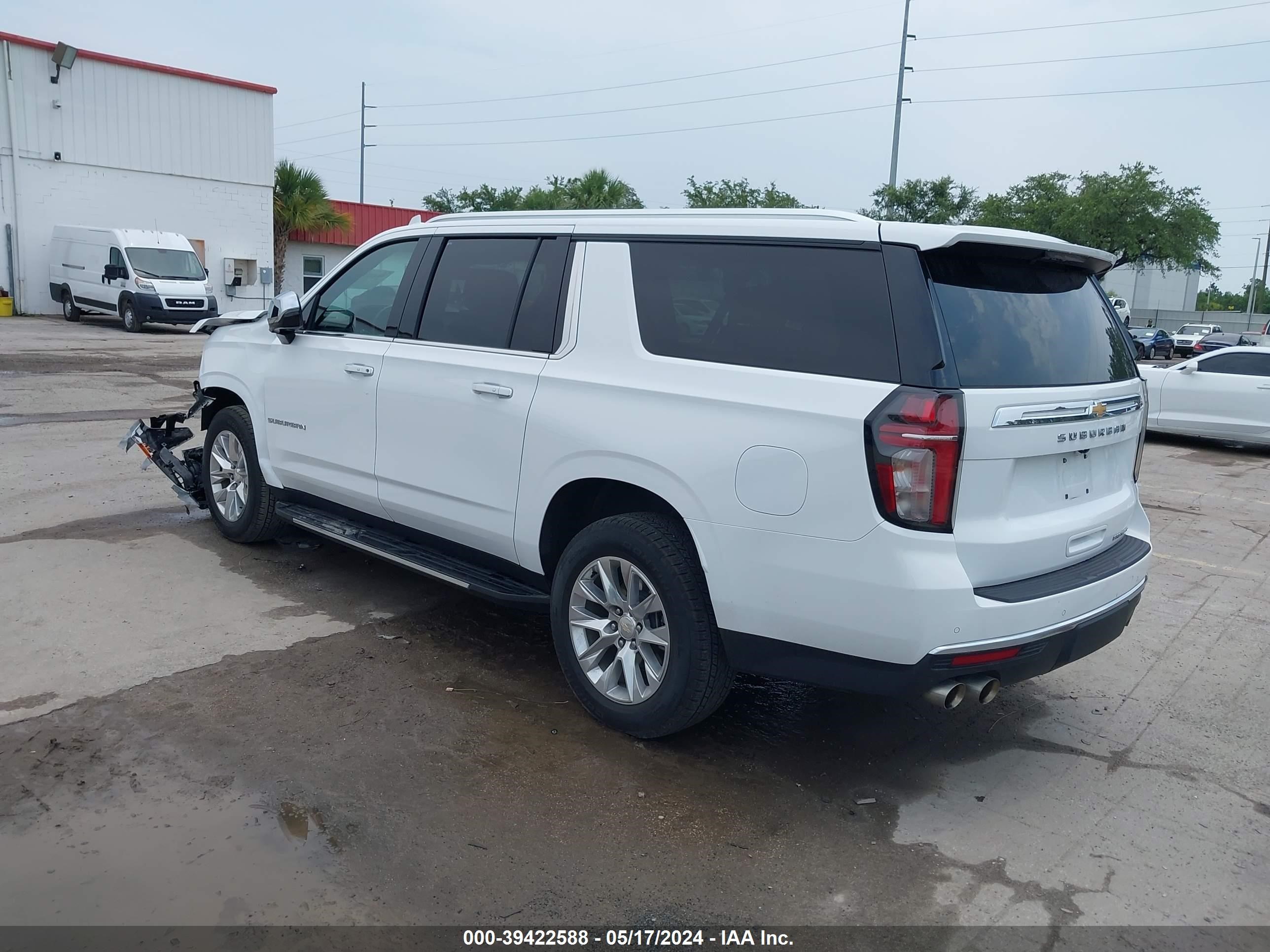 Photo 2 VIN: 1GNSCFKD8PR300658 - CHEVROLET SUBURBAN 