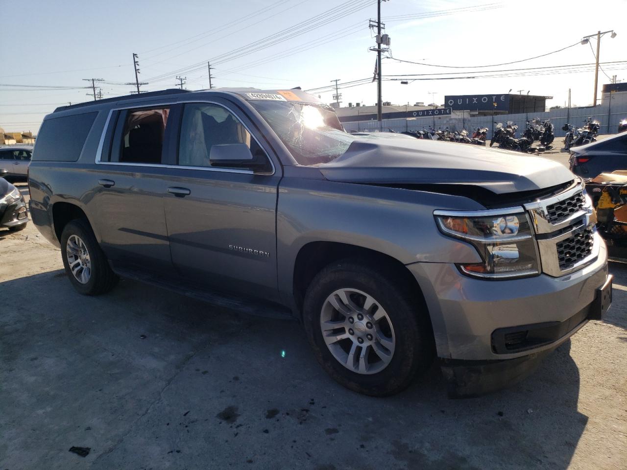 Photo 3 VIN: 1GNSCGKC2KR406447 - CHEVROLET SUBURBAN 