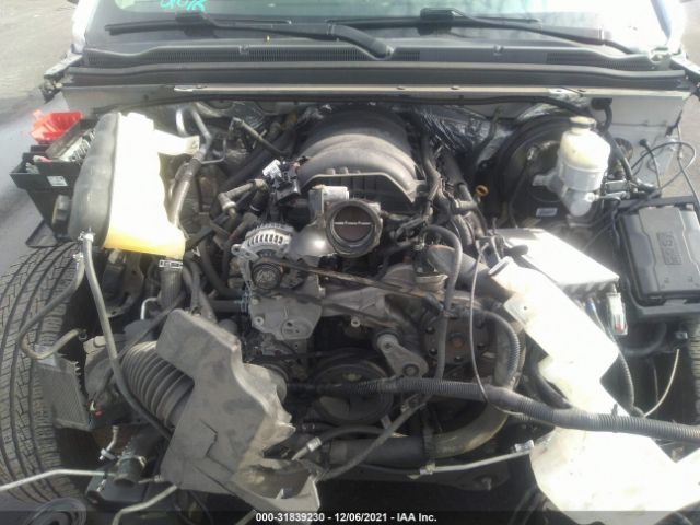 Photo 9 VIN: 1GNSCGKC3GR447810 - CHEVROLET SUBURBAN 