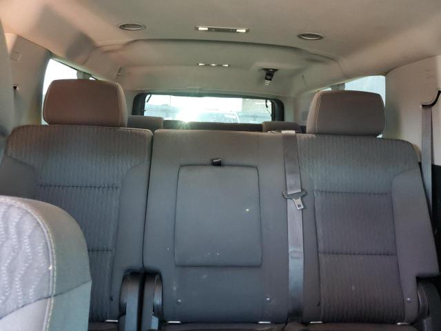 Photo 9 VIN: 1GNSCGKC7JR212754 - CHEVROLET SUBURBAN 