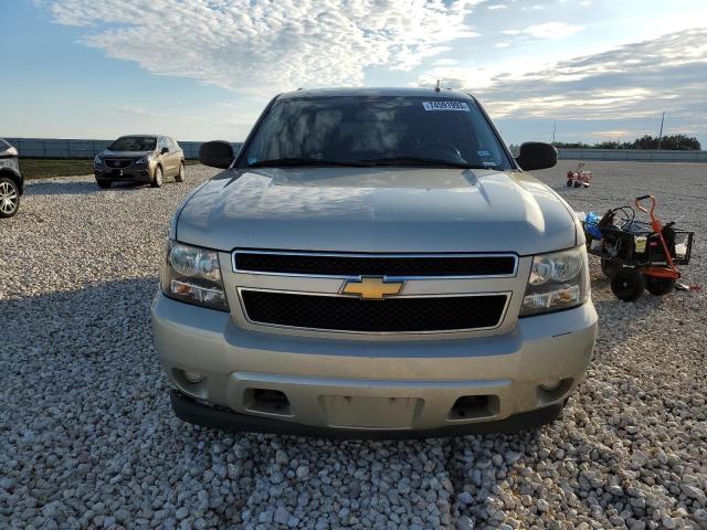 Photo 4 VIN: 1GNSCHE02DR145640 - CHEVROLET SUBURBAN 