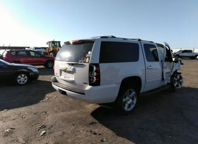 Photo 3 VIN: 1GNSCHE09CR327320 - CHEVROLET SUBURBAN 