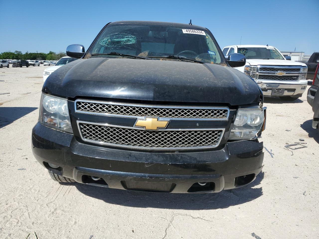 Photo 4 VIN: 1GNSCHE09ER138265 - CHEVROLET SUBURBAN 