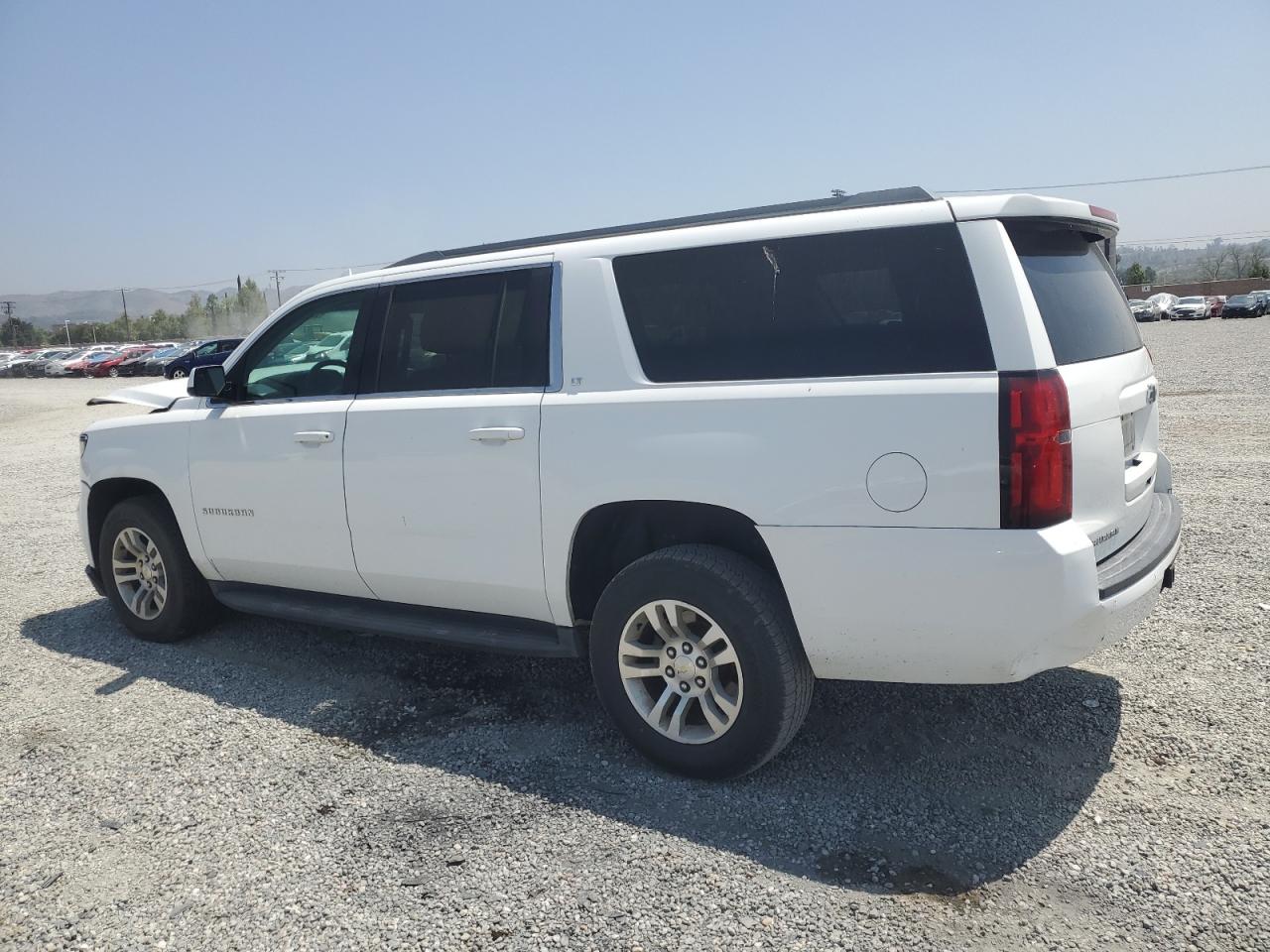 Photo 1 VIN: 1GNSCHKC2JR268025 - CHEVROLET SUBURBAN C 