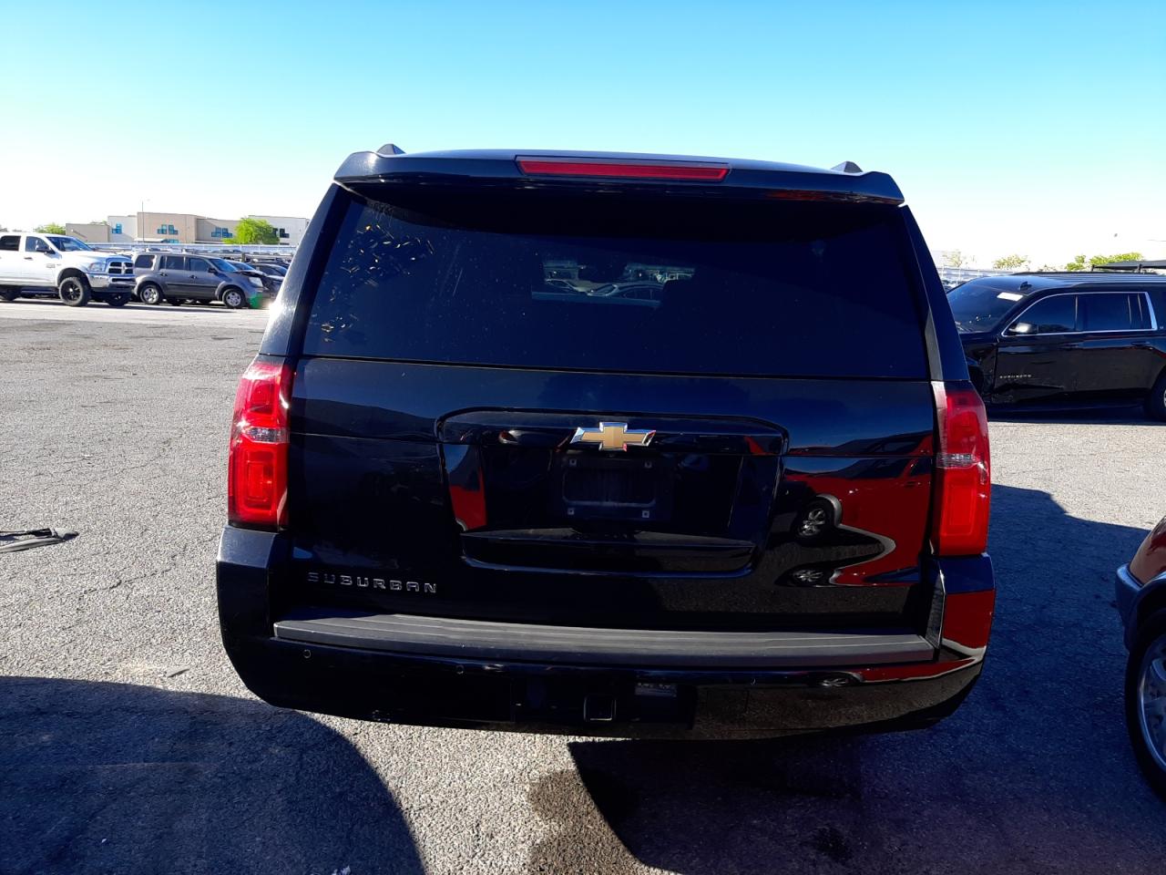 Photo 5 VIN: 1GNSCHKC3KR374209 - CHEVROLET SUBURBAN 