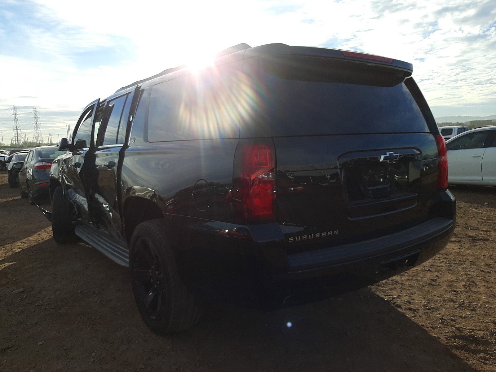 Photo 2 VIN: 1GNSCHKC4GR239389 - CHEVROLET SUBURBAN C 