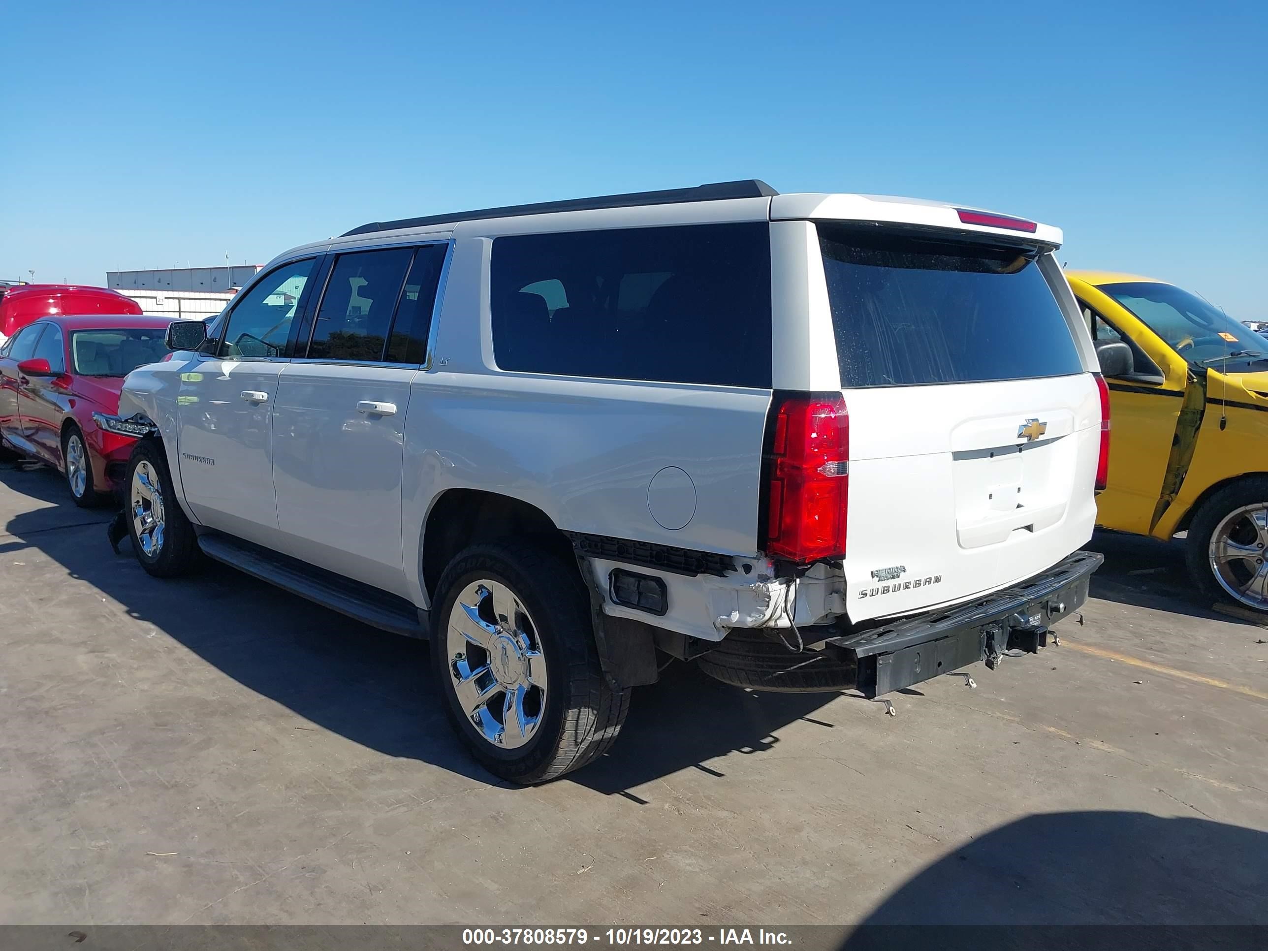 Photo 2 VIN: 1GNSCHKC7GR355489 - CHEVROLET SUBURBAN 