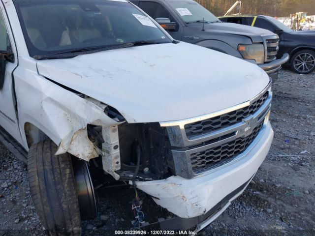 Photo 9 VIN: 1GNSCHKC8HR313138 - CHEVROLET SUBURBAN 