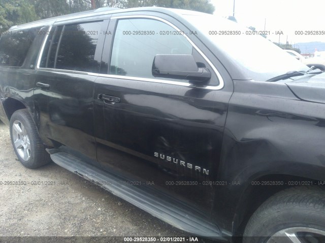 Photo 5 VIN: 1GNSCHKC9GR327810 - CHEVROLET SUBURBAN 