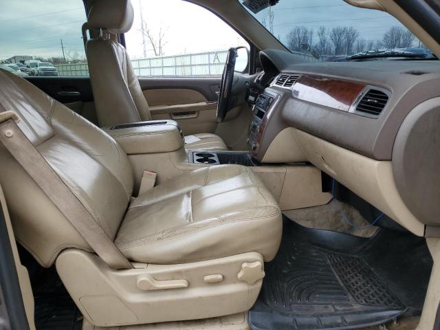 Photo 6 VIN: 1GNSCJE00BR244185 - CHEVROLET SUBURBAN C 