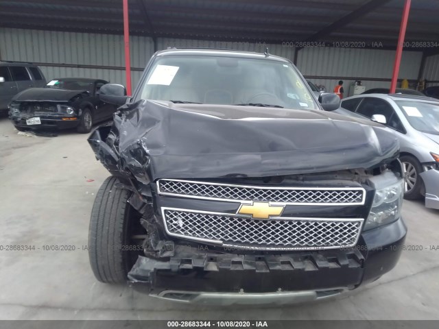 Photo 5 VIN: 1GNSCJE00DR132750 - CHEVROLET SUBURBAN 