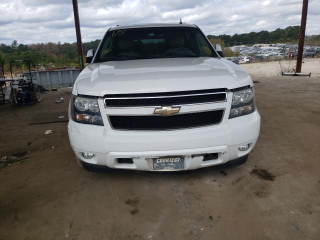 Photo 8 VIN: 1GNSCJE01BR276109 - CHEVROLET SUBURBAN C 