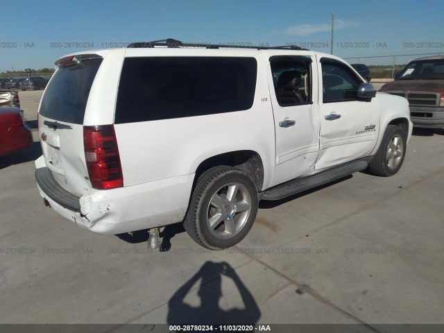 Photo 3 VIN: 1GNSCJE01CR326878 - CHEVROLET SUBURBAN 