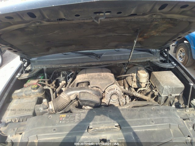 Photo 9 VIN: 1GNSCJE01DR356531 - CHEVROLET SUBURBAN 