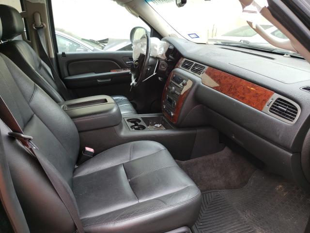 Photo 4 VIN: 1GNSCJE01DR375130 - CHEVROLET SUBURBAN C 