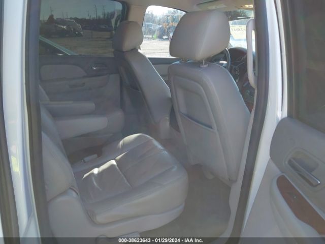 Photo 7 VIN: 1GNSCJE01ER101850 - CHEVROLET SUBURBAN 1500 