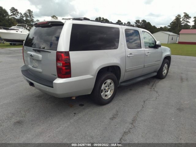 Photo 3 VIN: 1GNSCJE02CR134515 - CHEVROLET SUBURBAN 