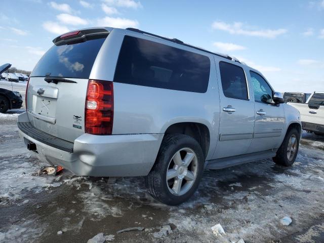 Photo 2 VIN: 1GNSCJE02CR267601 - CHEVROLET SUBURBAN 