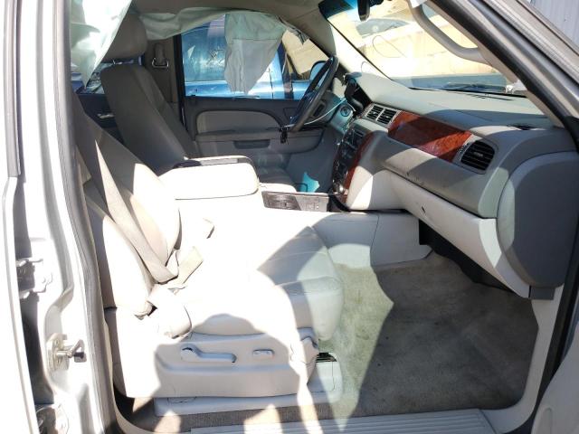 Photo 4 VIN: 1GNSCJE02ER130872 - CHEVROLET SUBURBAN C 