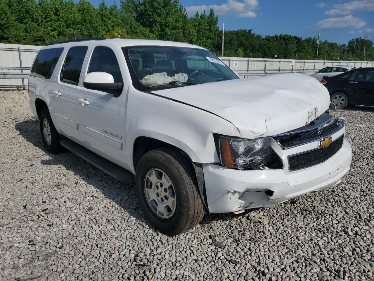 Photo 3 VIN: 1GNSCJE02ER210267 - CHEVROLET SUBURBAN 