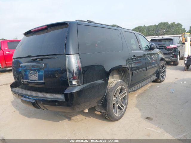 Photo 3 VIN: 1GNSCJE03CR252301 - CHEVROLET SUBURBAN 